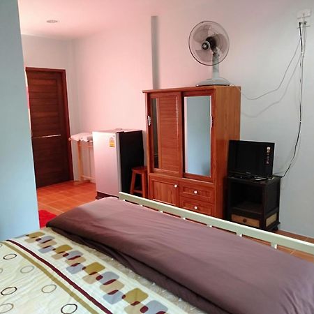Chandra Hostel Koh Tao Exteriör bild