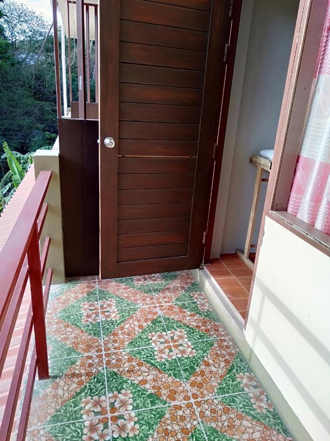 Chandra Hostel Koh Tao Exteriör bild
