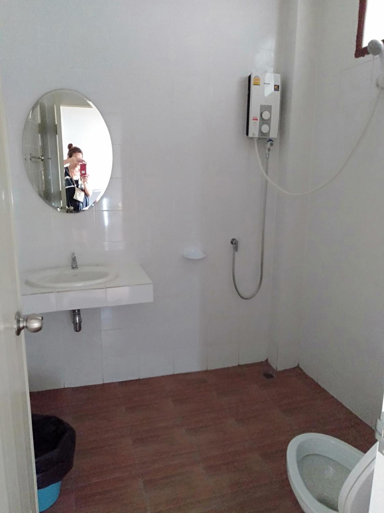 Chandra Hostel Koh Tao Exteriör bild